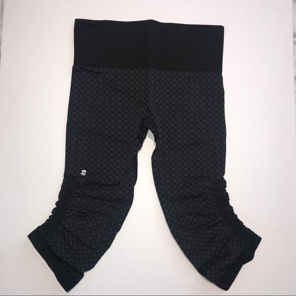 LULULEMON CROP PANT